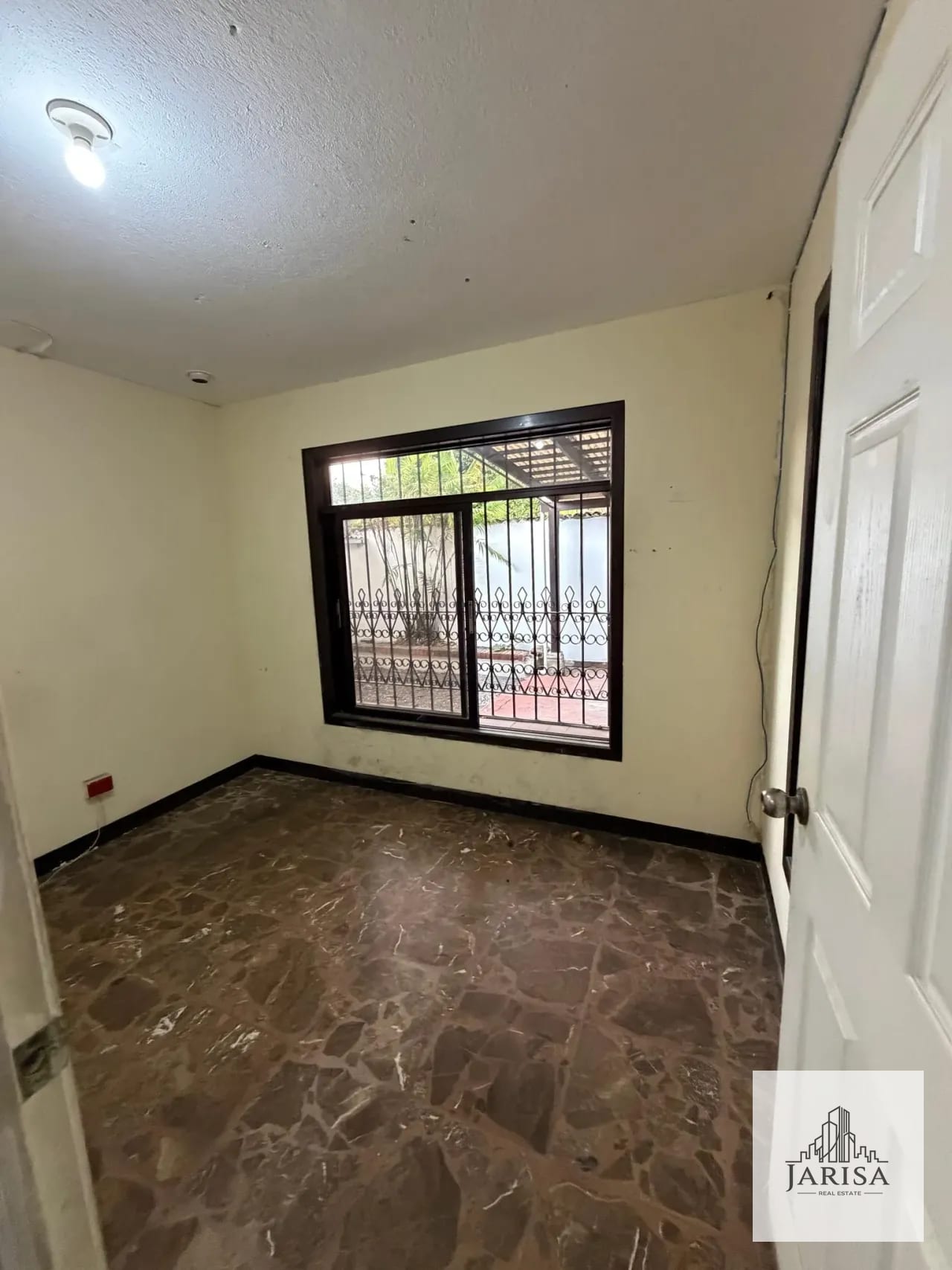 Casa Comercial en Renta — Casa en Alquiler en Zona 10, Guatemala, Ciudad — foto 7 de 10