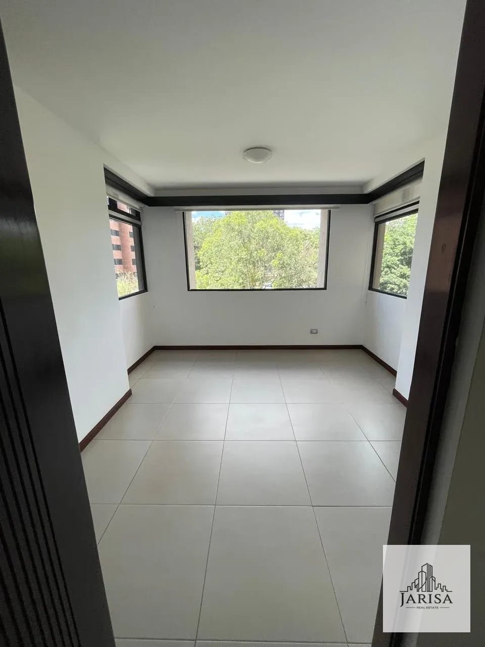 Amplio y Exclusivo Apartamento en Zona 14 — Apartamento en Alquiler en Zona 14, Guatemala, Ciudad — foto 5 de 12