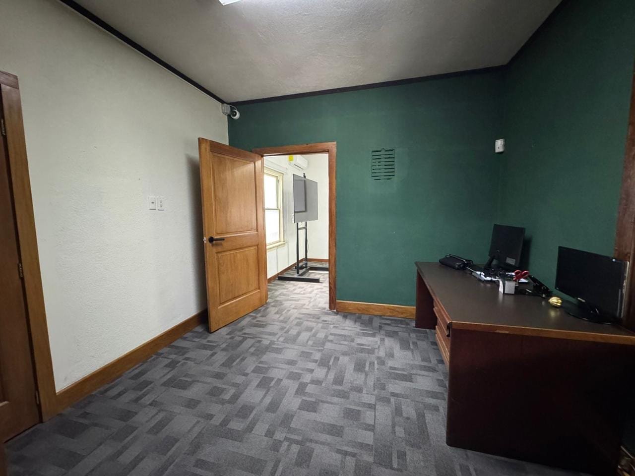 Casa Ideal para Oficinas en Renta Zona 13 — Casa en Alquiler en Zona 13, Guatemala, Ciudad — foto 8 de 14