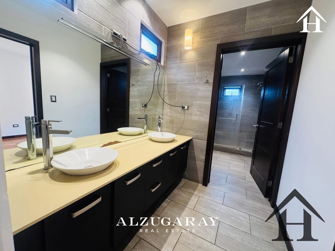 Casa Condominio Antaria Bellas Luces a 10min de zona 10 — Casa en Venta en Bellas Luces, Santa Catarina Pinula, Guatemala, Ciudad — foto 12 de 13