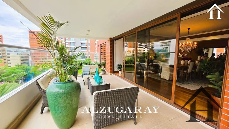 Apartamento exclusivo con jardín Edif Gaudi zona 14 — Apartamento en Venta en Gaudí, Zona 14, Guatemala, Ciudad — foto 4 de 12