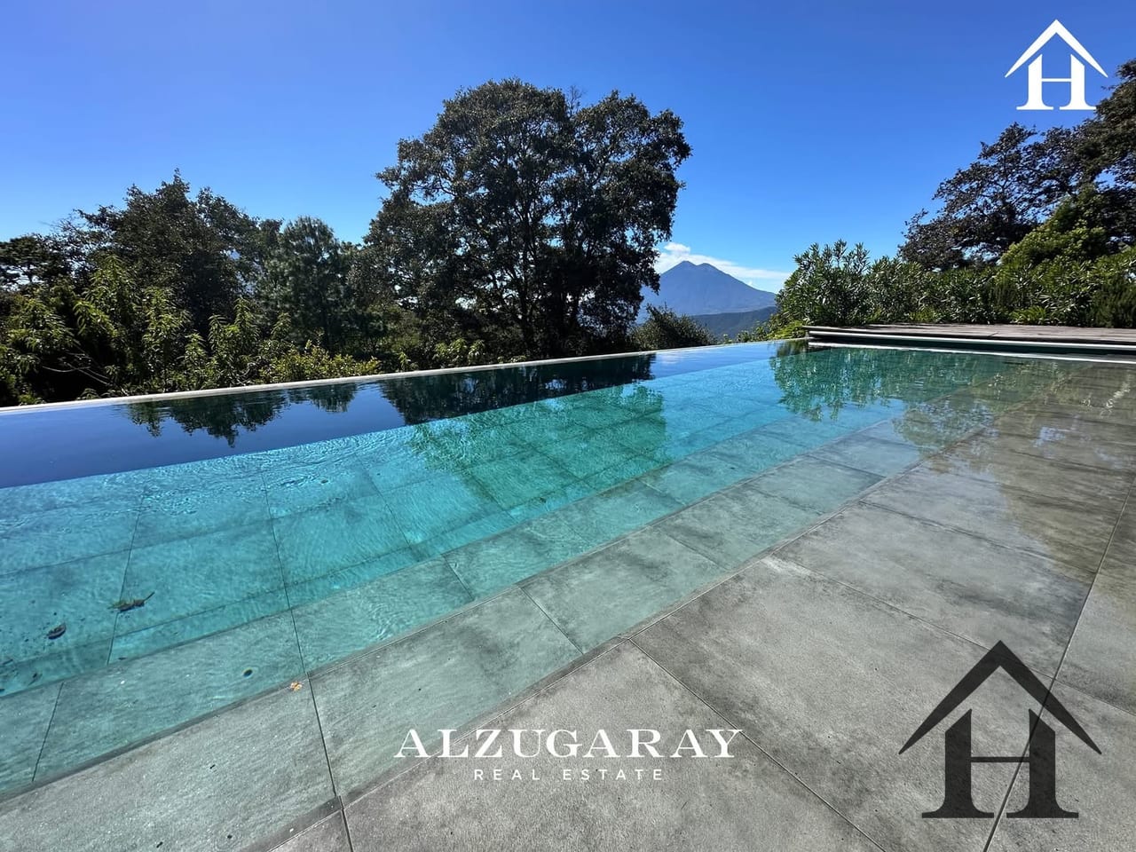 Casa espectacular en Antigua / El Hato — Casa en Venta en Antigua, Sacatepéquez — foto 2 de 13