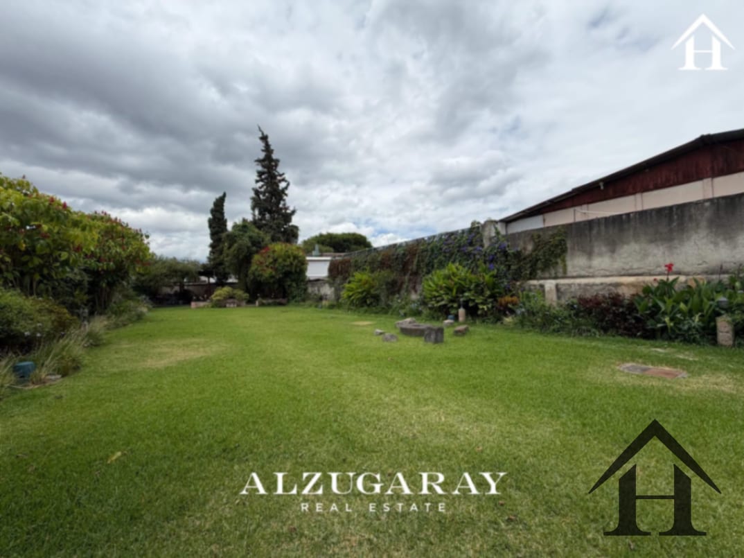 Casa con jardín ÚNICA en casco central Antigua — Casa en Venta en Dentro del Casco, Antigua, Sacatepéquez — foto 17 de 17