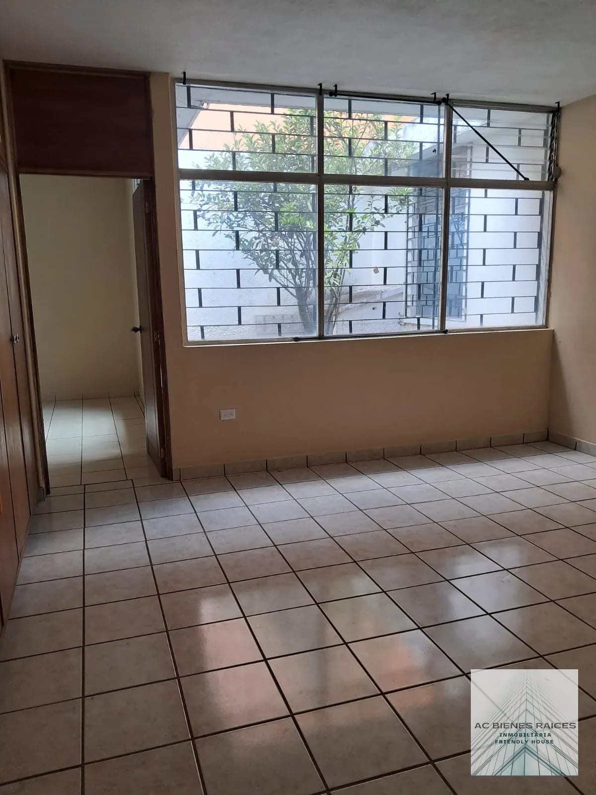 Casa en renta zona 10 ideal clínicas, oficinas — Casa en Alquiler en Zona 10, Guatemala, Ciudad — foto 7 de 14