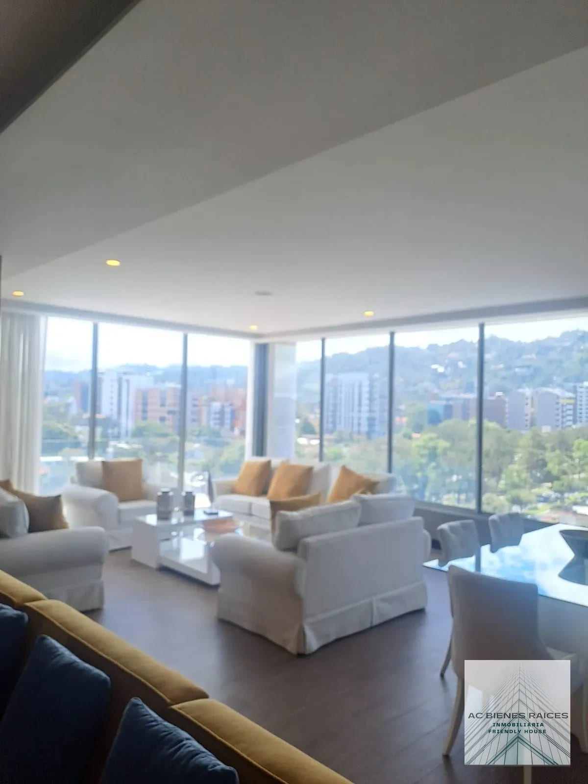 Venta Lower Pent House Torre Caprese Zona 15 VH2 — Apartamento en Venta en Zona 15, Guatemala, Ciudad — foto 1 de 16
