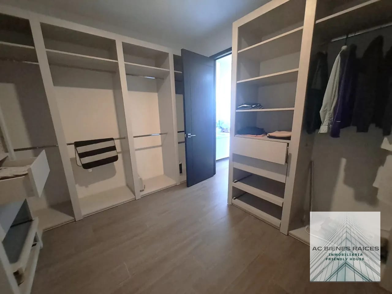 Venta Lower Pent House Torre Caprese Zona 15 VH2 — Apartamento en Venta en Zona 15, Guatemala, Ciudad — foto 14 de 16