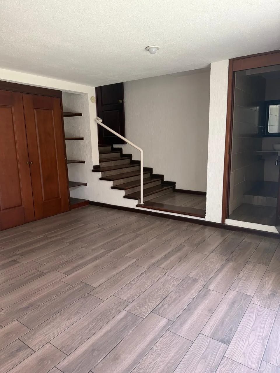 🏡✨ Exclusiva Casa en Renta – Elgin II ✨🏡 — Casa en Alquiler en Elgin, Zona 13, Guatemala, Ciudad — foto 2 de 14