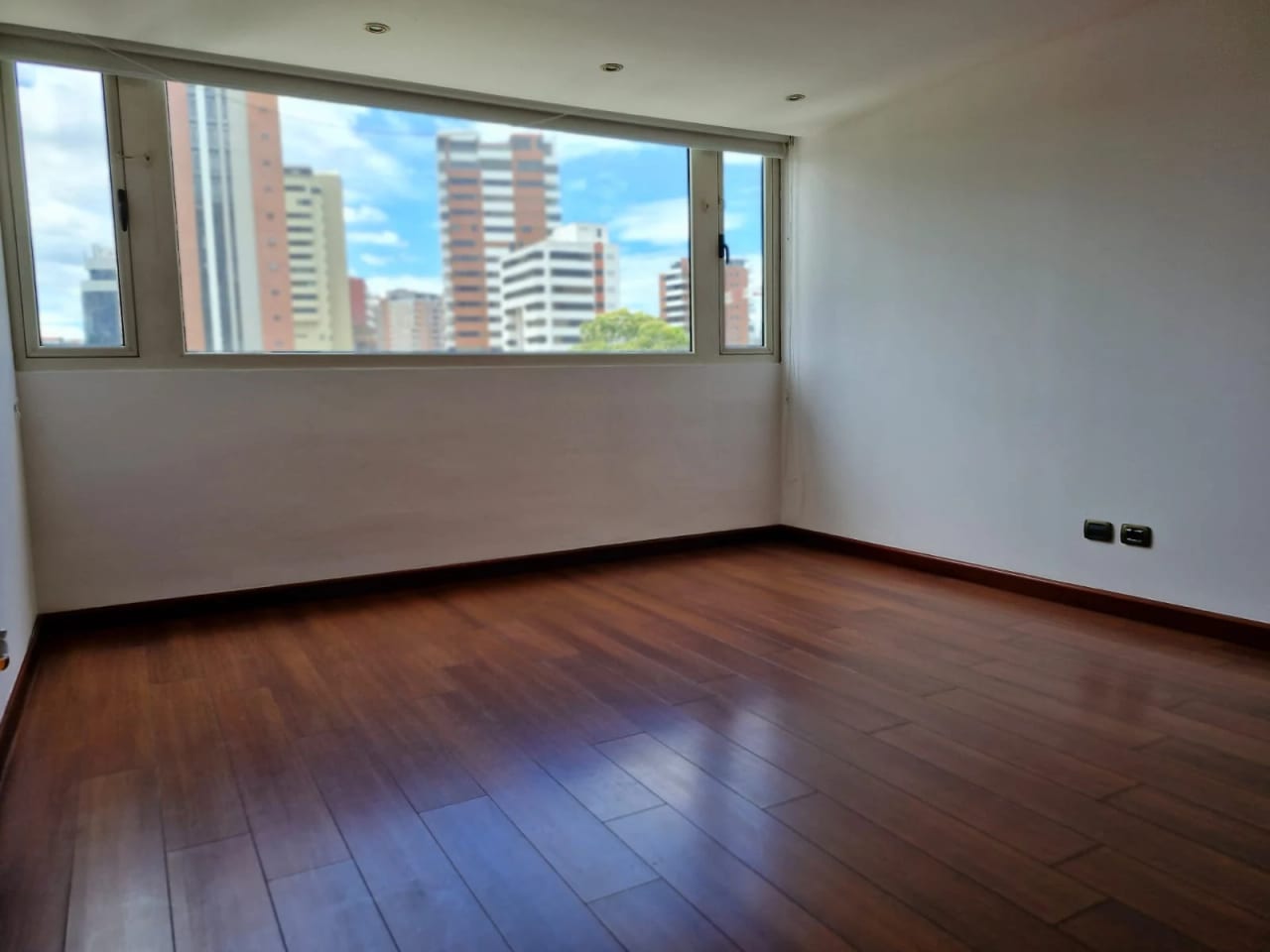 Apartamento Marques del Valle, Zona 14 — Apartamento en Alquiler en Marqués del Valle, Zona 14, Guatemala, Ciudad — foto 8 de 13