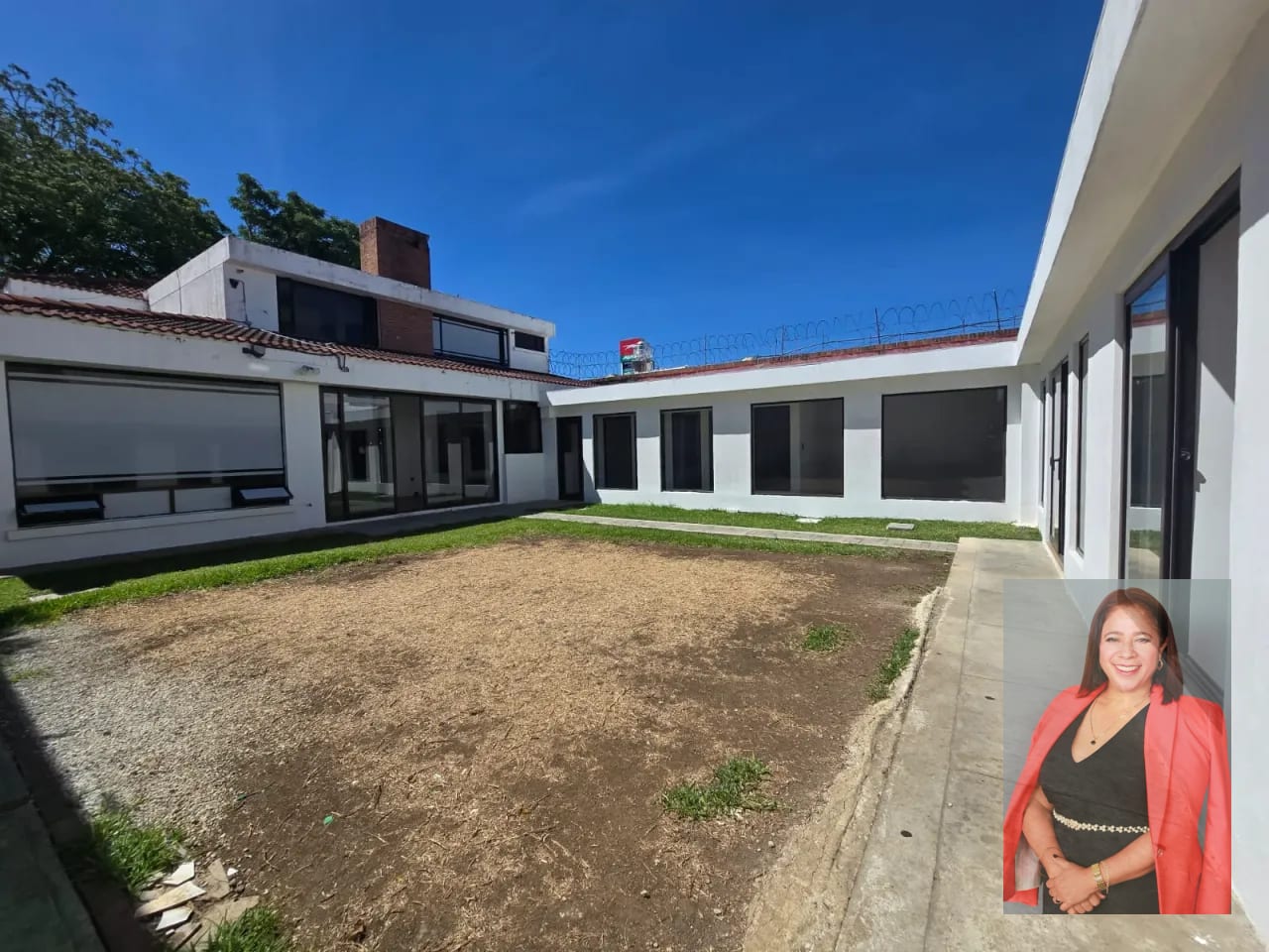 Amplia Propiedad en Renta y Venta Ideal Restaurante/showroom — Casa en Venta en Carretera a El Salvador, Guatemala, Ciudad — foto 6 de 9