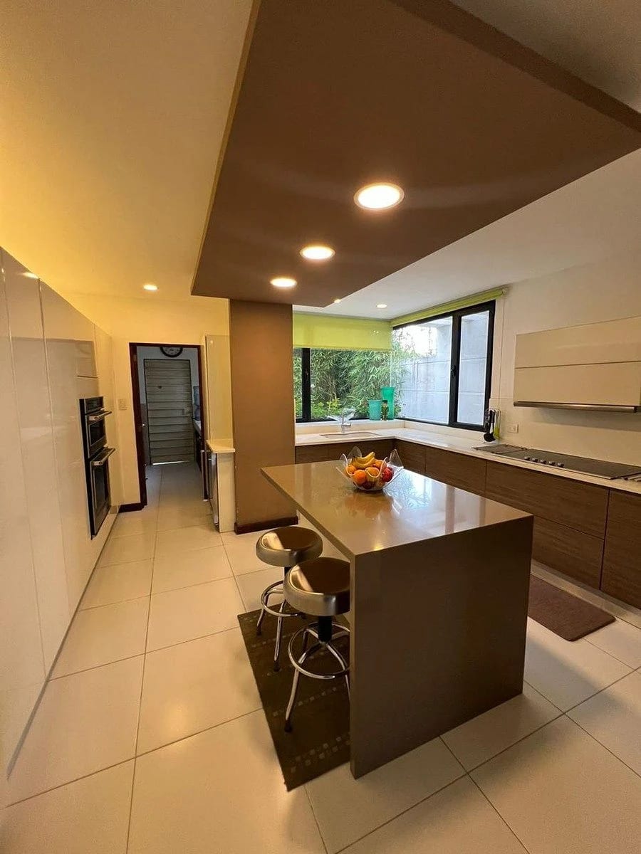 Vista Hermosa 1, Zona 15 — Casa con piscina techada - En Venta — Casa en Venta en Vista Hermosa I, Zona 15, Guatemala, Ciudad — foto 4 de 17