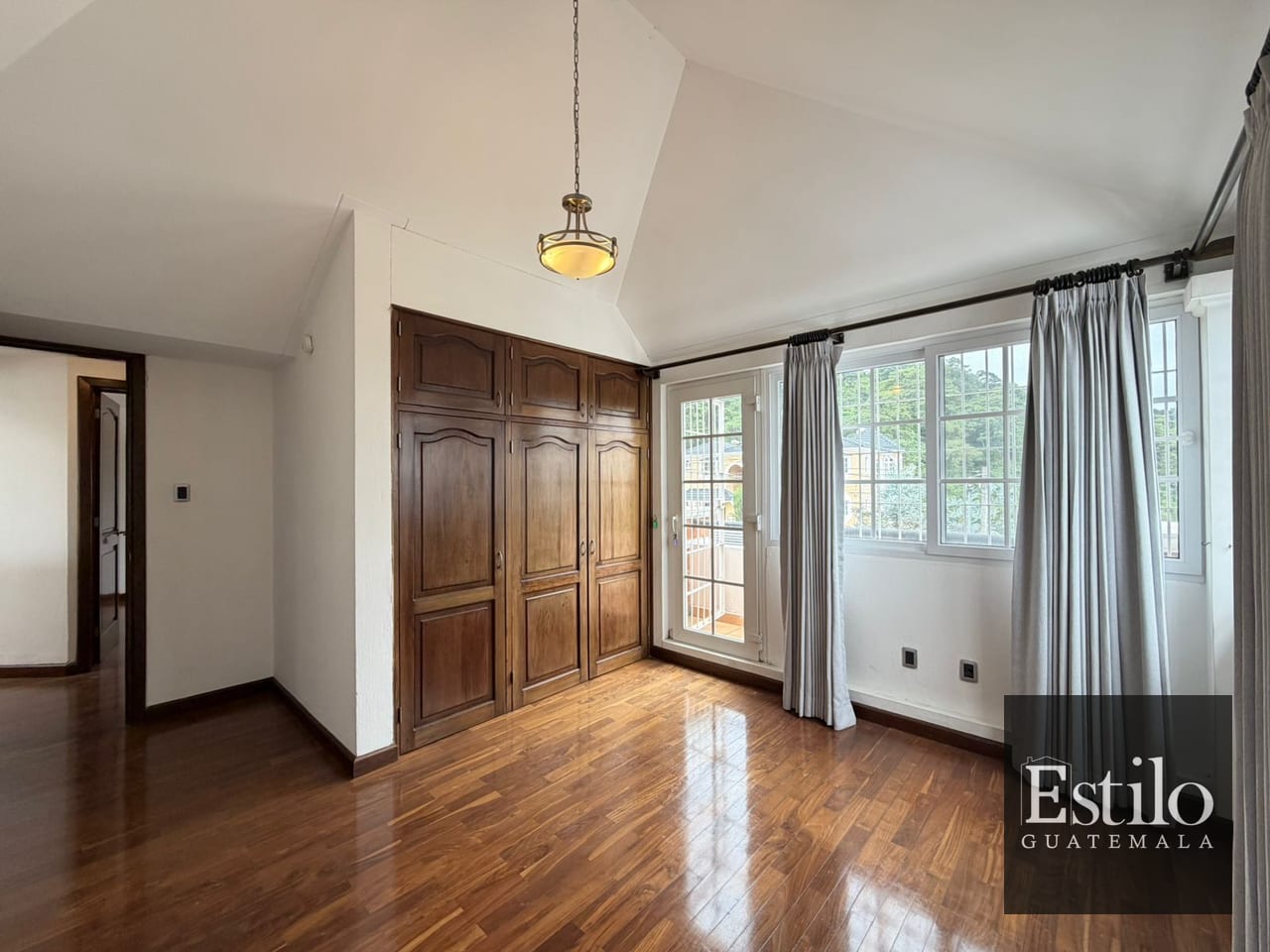Preciosa Casa en Renta Zona 16 — Casa en Alquiler en Zona 16, Guatemala, Ciudad — foto 15 de 17