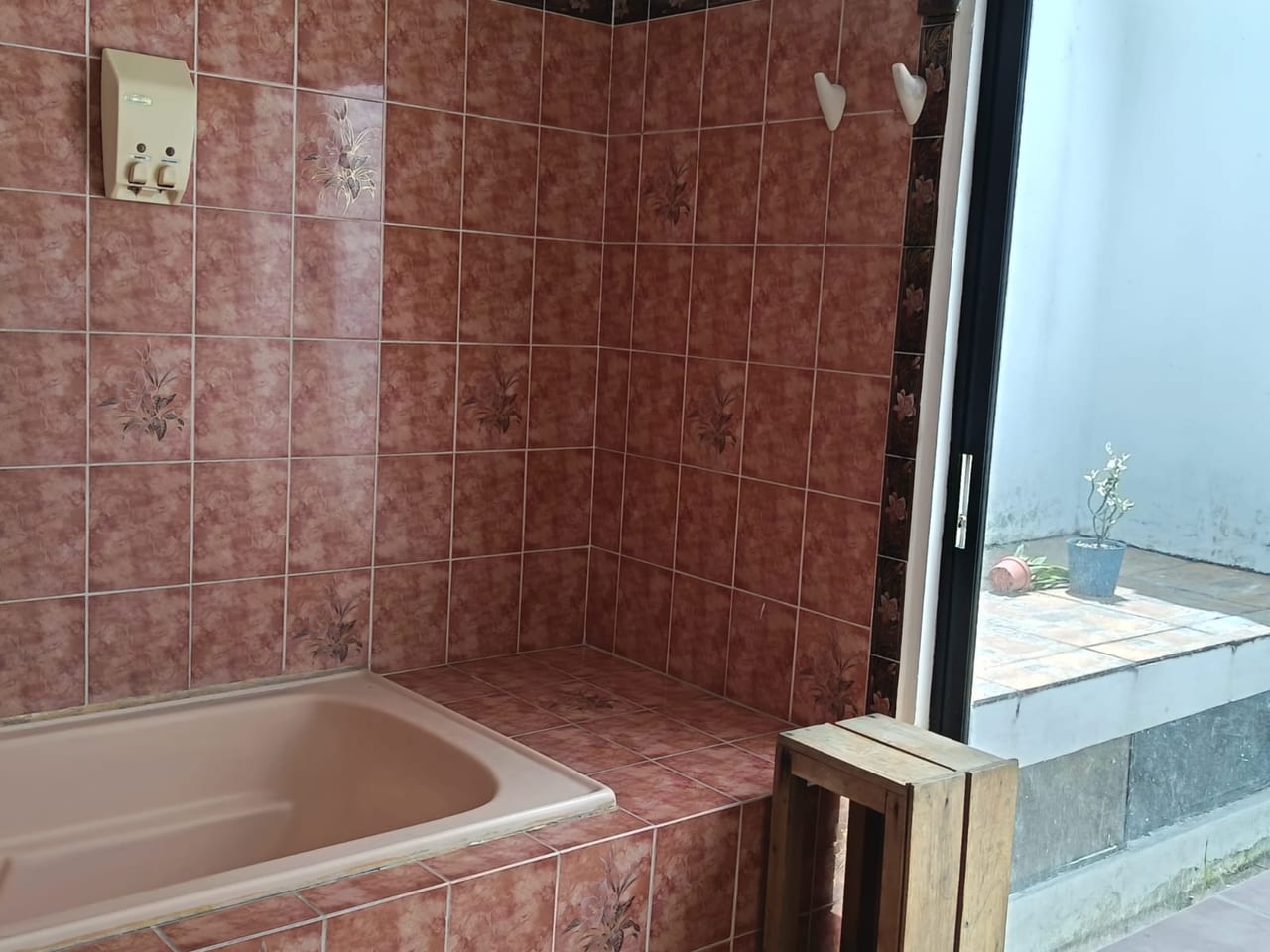 Venta amplia casa para vivienda u oficina zona 15, Colonia Tecún Umán (copia) — Casa en Venta en Zona 15, Guatemala, Ciudad — foto 13 de 17