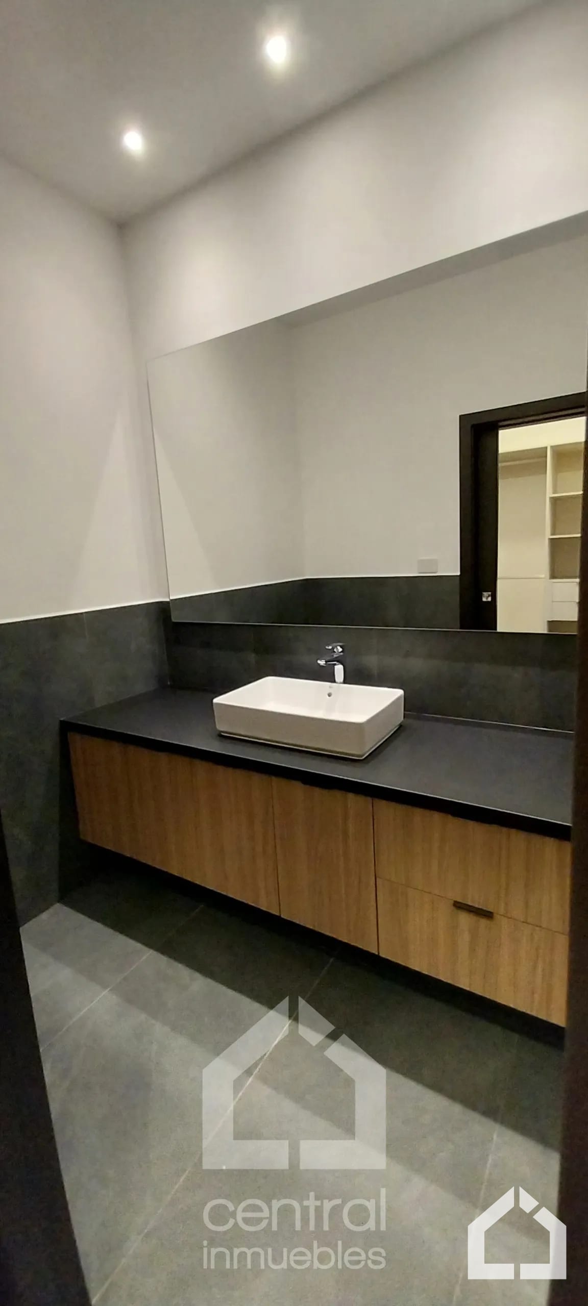 Lujoso Apartamento en Renta con jardín privado en Nogales Cayalá — Apartamento en Alquiler en Ciudad Cayalá, Zona 16, Guatemala, Ciudad — foto 16 de 17