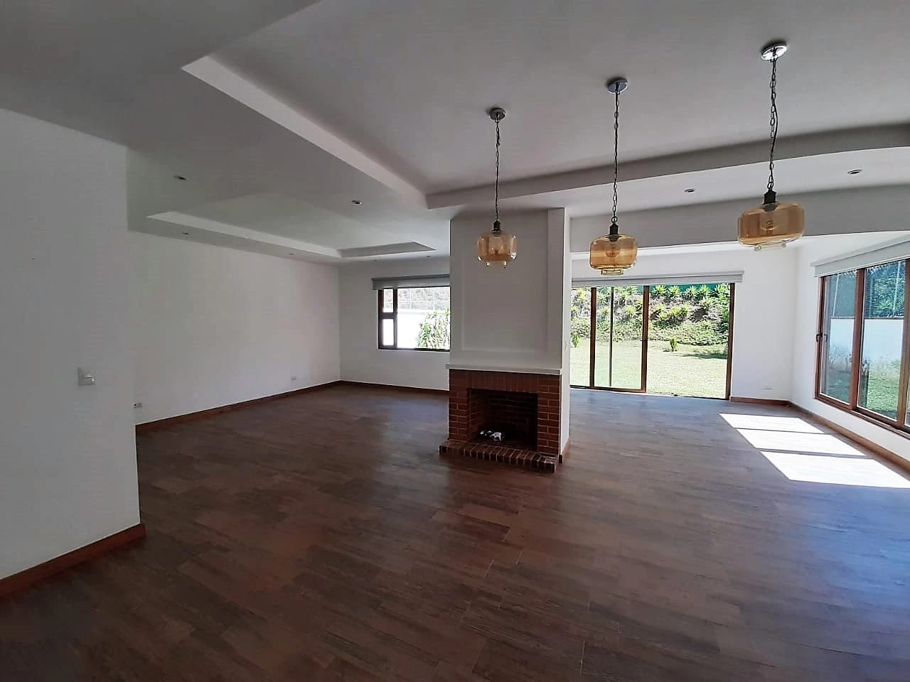 Casa en Renta Alto Valle Km 12.5 — Casa en Alquiler en Alto Valle, Carretera a El Salvador, Guatemala, Ciudad — foto 8 de 14