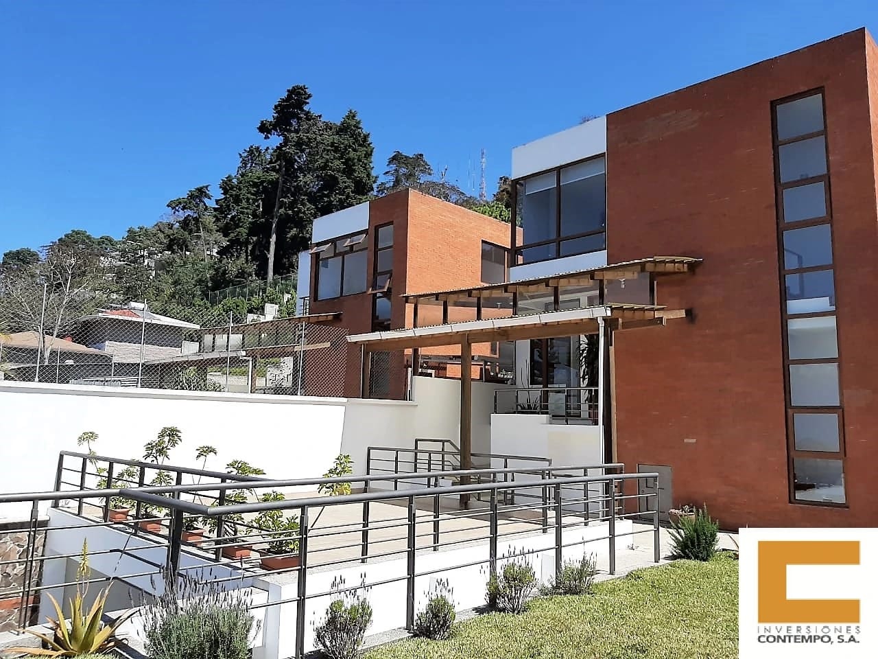 Casa en Renta Alto Valle Km 12.5 — Casa en Alquiler en Alto Valle, Carretera a El Salvador, Guatemala, Ciudad — foto 1 de 14