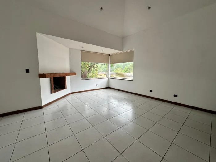 Casa en venta en zona 16 Sector kanajuyu — Casa en Venta en Zona 16, Guatemala, Ciudad — foto 5 de 15