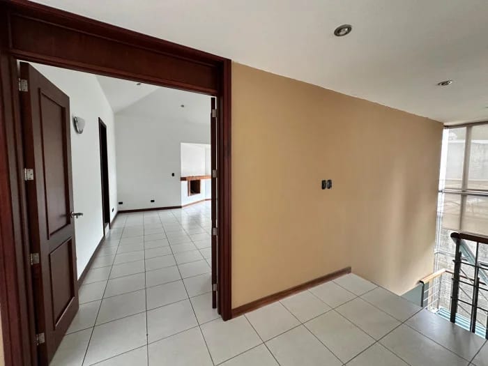 Casa en venta en zona 16 Sector kanajuyu — Casa en Venta en Zona 16, Guatemala, Ciudad — foto 15 de 15