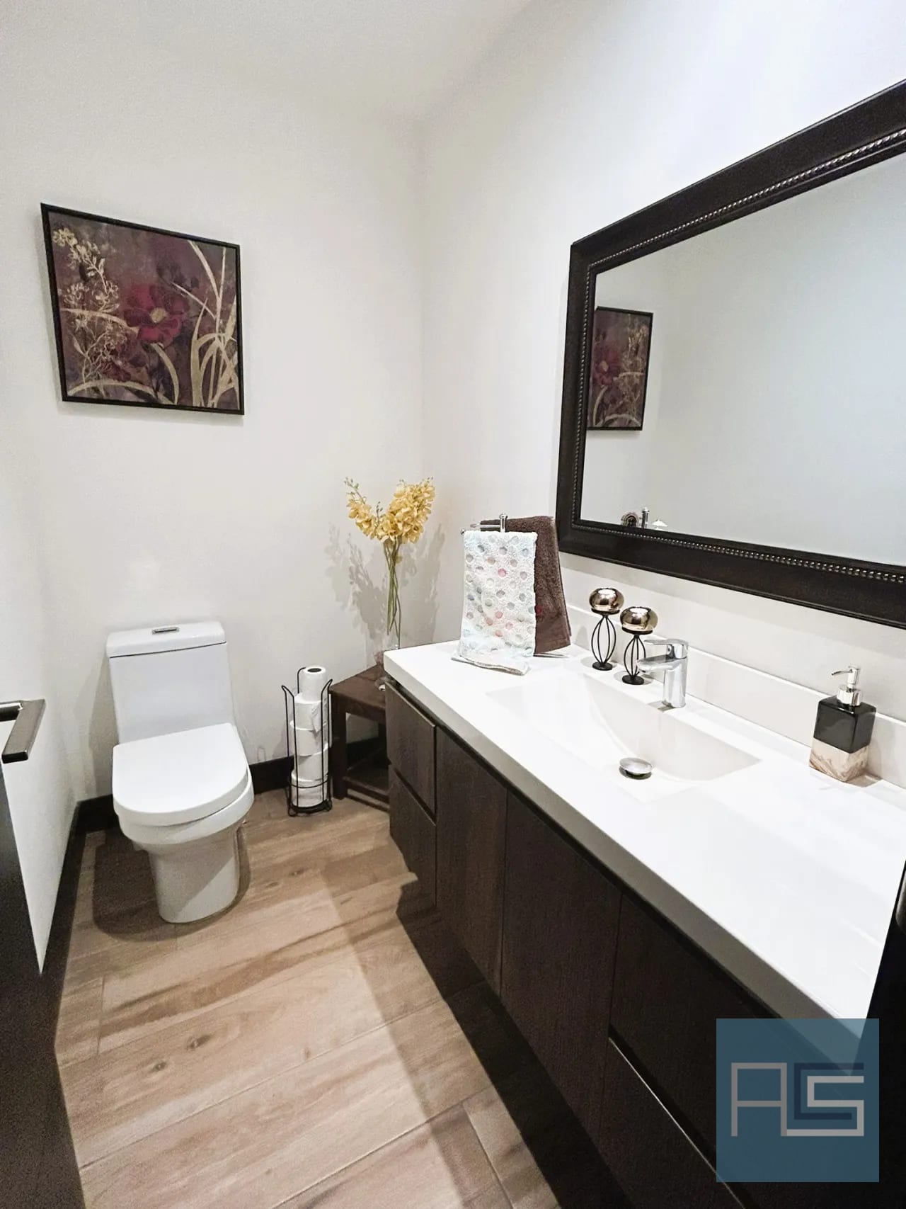 Amplio y moderno apartamento de 3 habitaciones con jardín en Venta, Edificio Vivalt, zona 10 — Apartamento en Venta en Zona 10, Guatemala, Ciudad — foto 6 de 17