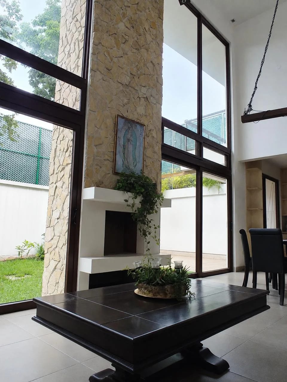 Casa en Renta en Jardines de San Isidro zona 16 — Casa en Alquiler en Jardines de San Isidro, Zona 16, Guatemala, Ciudad — foto 5 de 10