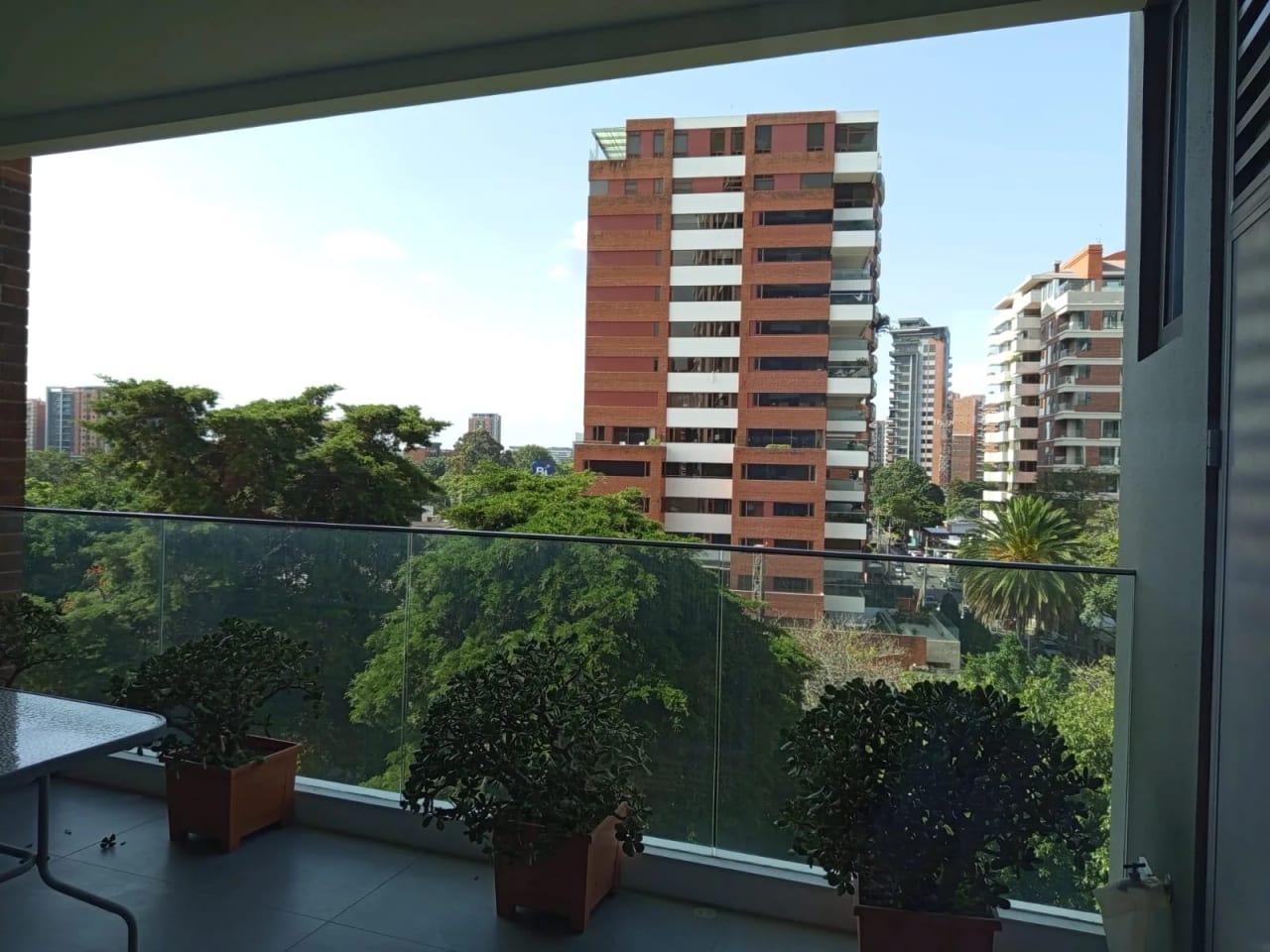 Apartamento en Zona 14 (renta Amueblado /con Opción a Venta) — Apartamento en Alquiler en Zona 14, Guatemala, Ciudad — foto 10 de 17