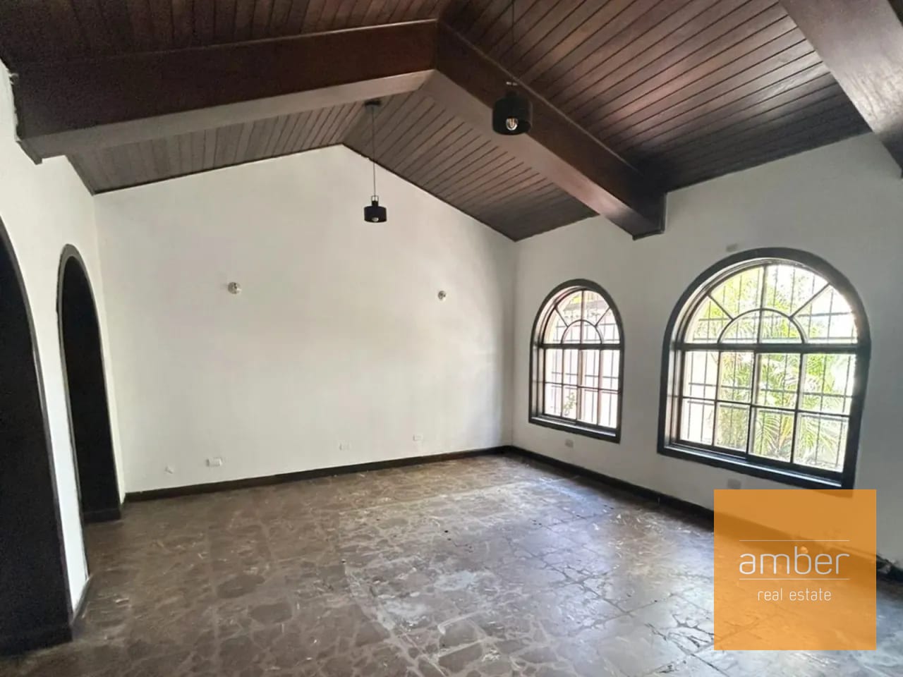 Casa en zona 10 — Casa en Alquiler en Zona 10, Guatemala, Ciudad — foto 3 de 9