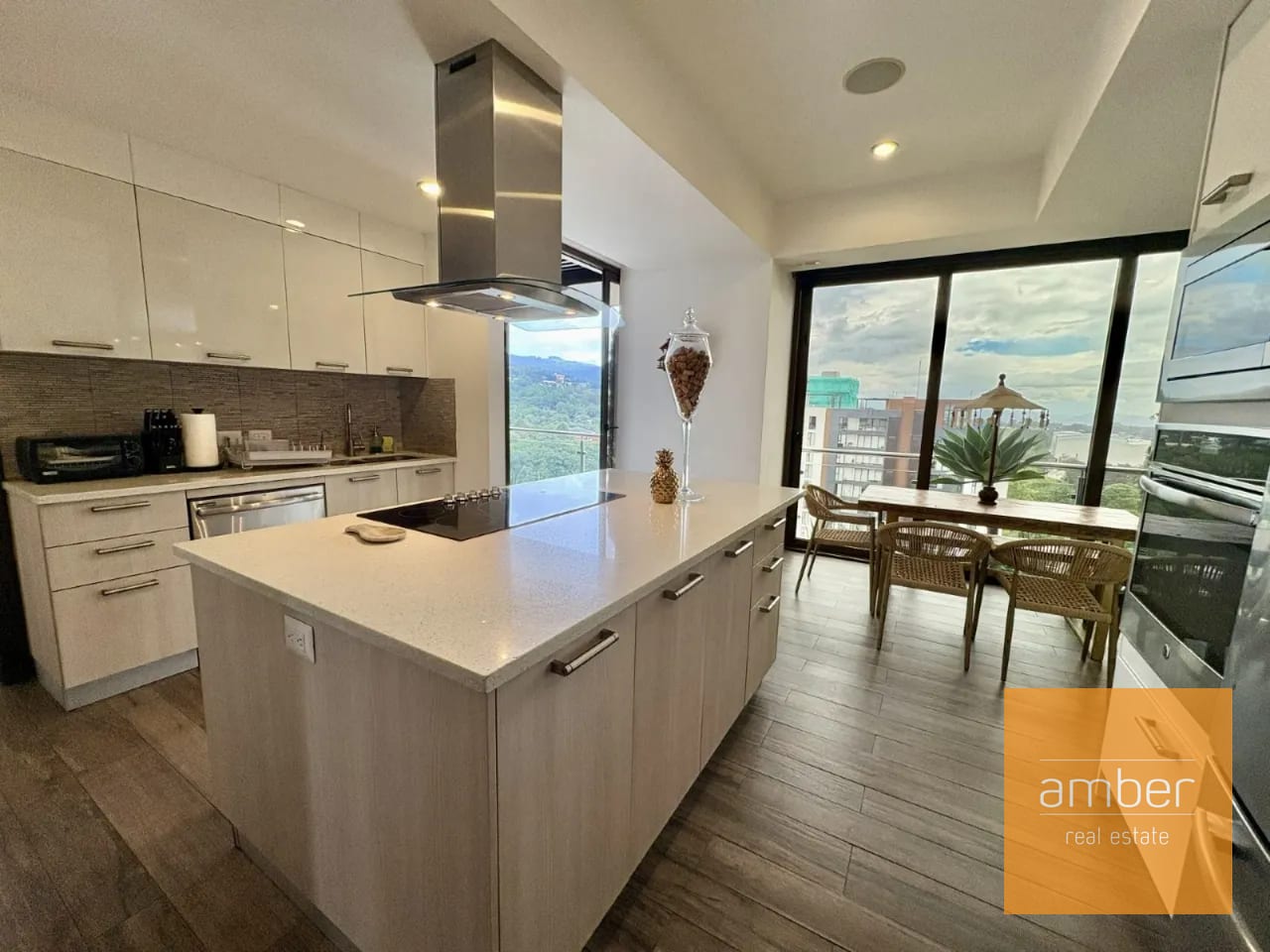 Apartamento en zona 15 — Apartamento en Venta en Zona 15, Guatemala, Ciudad — foto 3 de 15