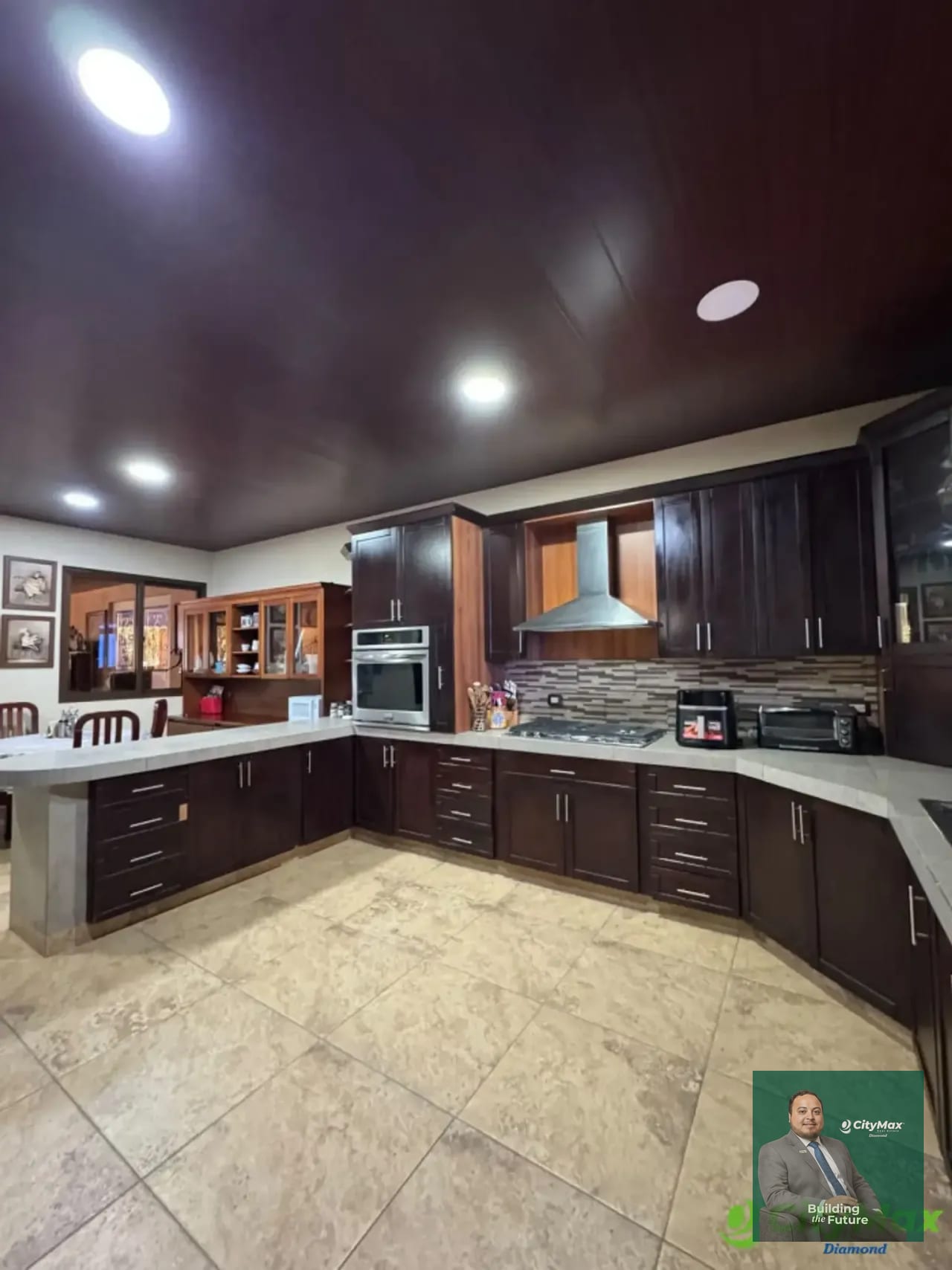 Casa en Venta y Renta Santa Catarina Pinula — Casa en Venta en Santa Catarina Pinula, Guatemala, Ciudad — foto 2 de 4