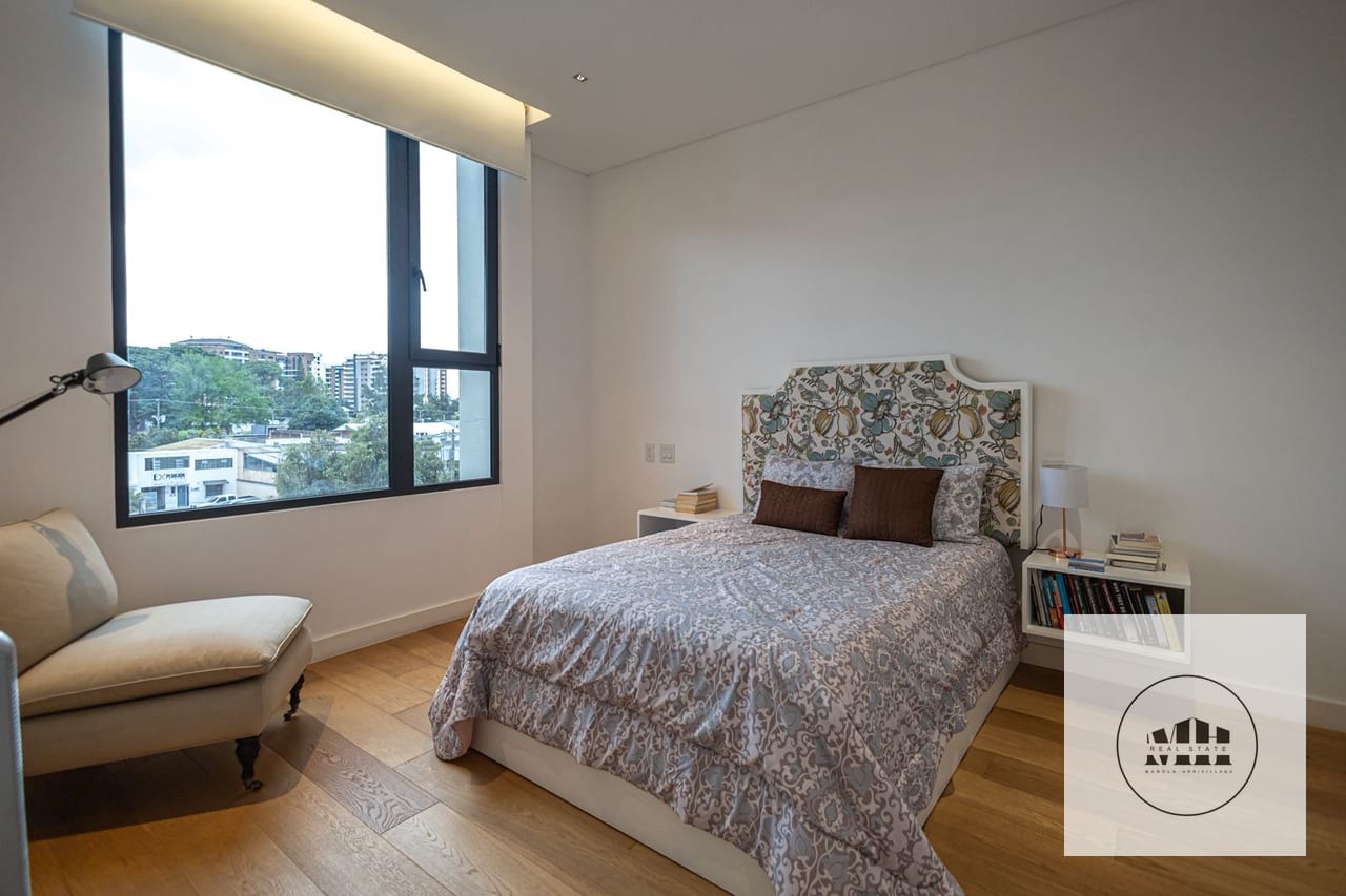 Espectacular apartamento amueblado — Apartamento en Venta en Maranta Oakland, Zona 10, Guatemala, Ciudad — foto 11 de 16