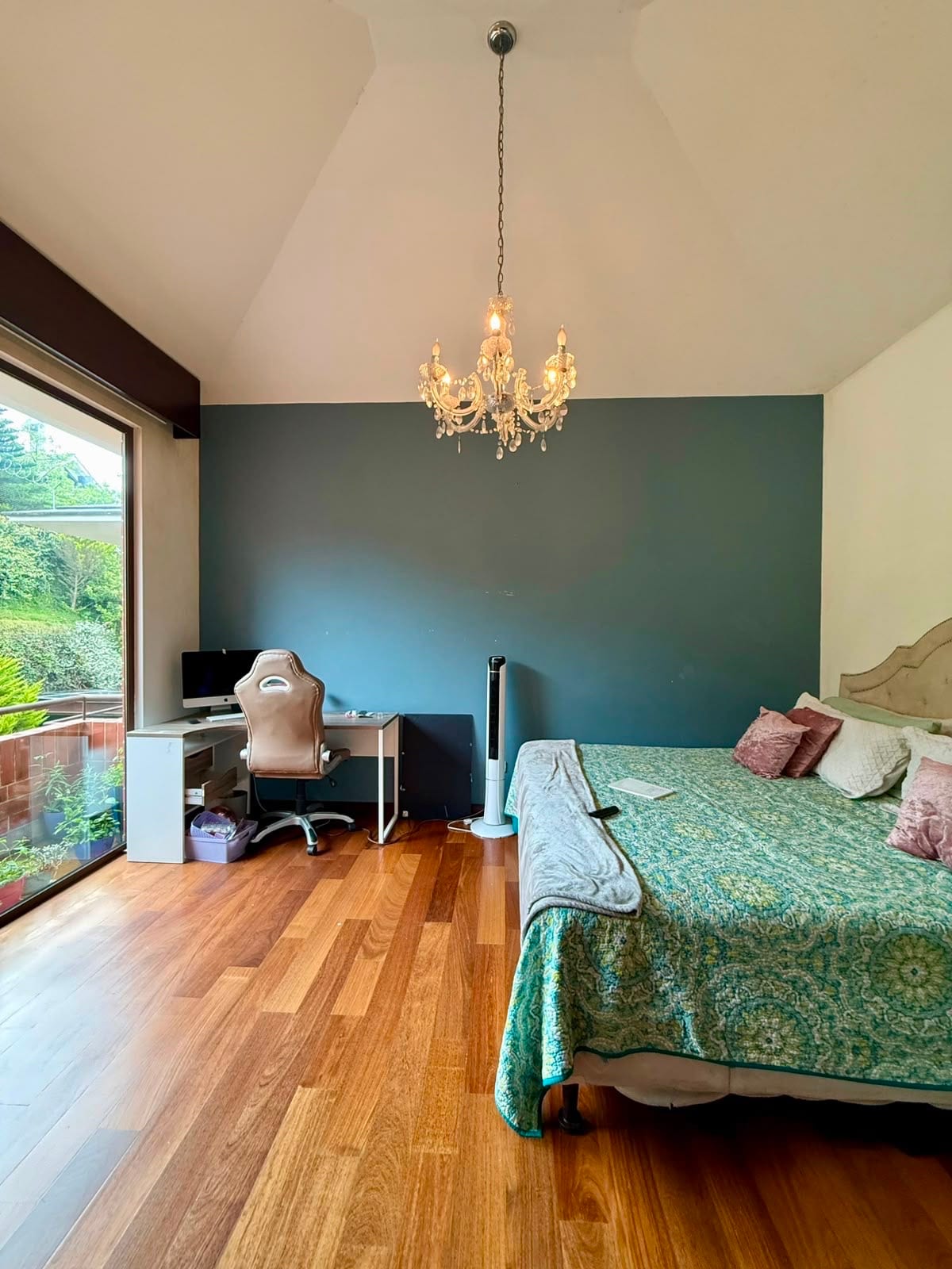 Casa en venta | 5 hab | jardín | 6 parqueos | Residencias Concepcion — Casa en Venta en Pradera Concepción, Carretera a El Salvador, Guatemala, Ciudad — foto 12 de 17