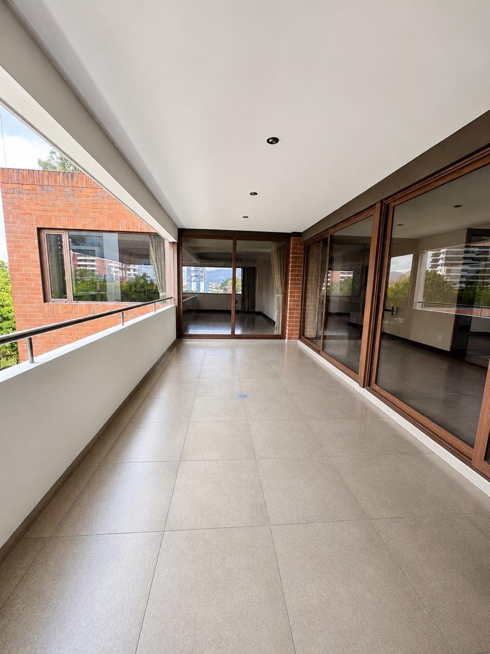 Apartamentos en venta | Nivel completo | 648 mts2 | Gaudí zona 14 — Apartamento en Venta en Gaudí, Zona 14, Guatemala, Ciudad — foto 8 de 11