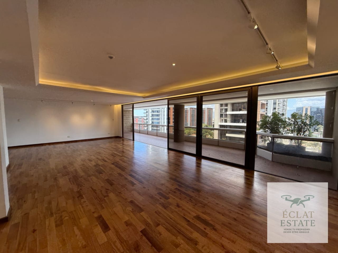 Apartamento de 3 habitaciones en Venta en Tiffany zona 10 — Apartamento en Venta en Tiffany II, Zona 10, Guatemala, Ciudad — foto 3 de 17