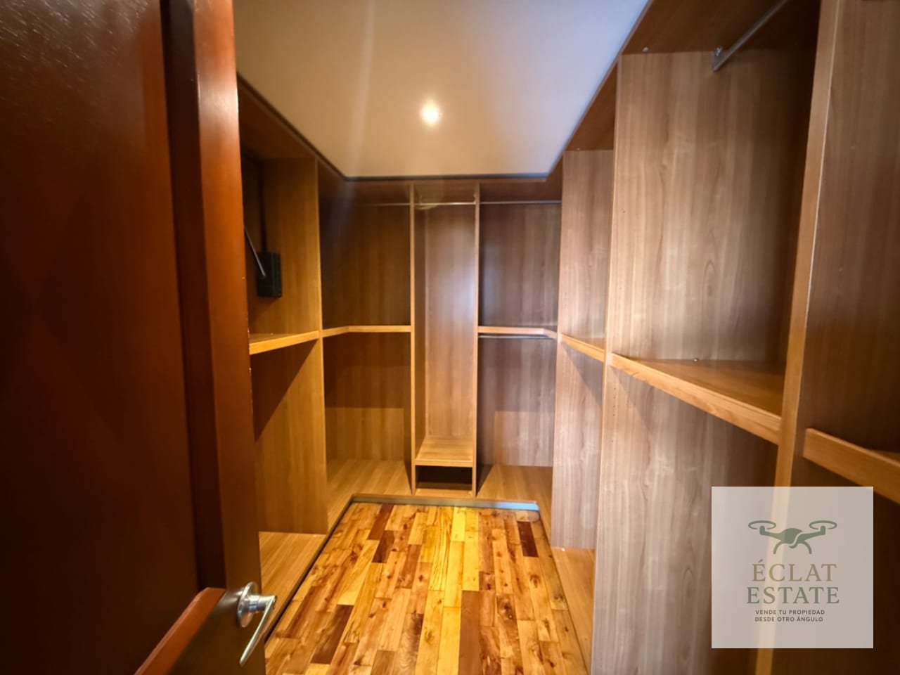 Apartamento de 3 habitaciones en Venta en Tiffany zona 10 — Apartamento en Venta en Tiffany II, Zona 10, Guatemala, Ciudad — foto 16 de 17