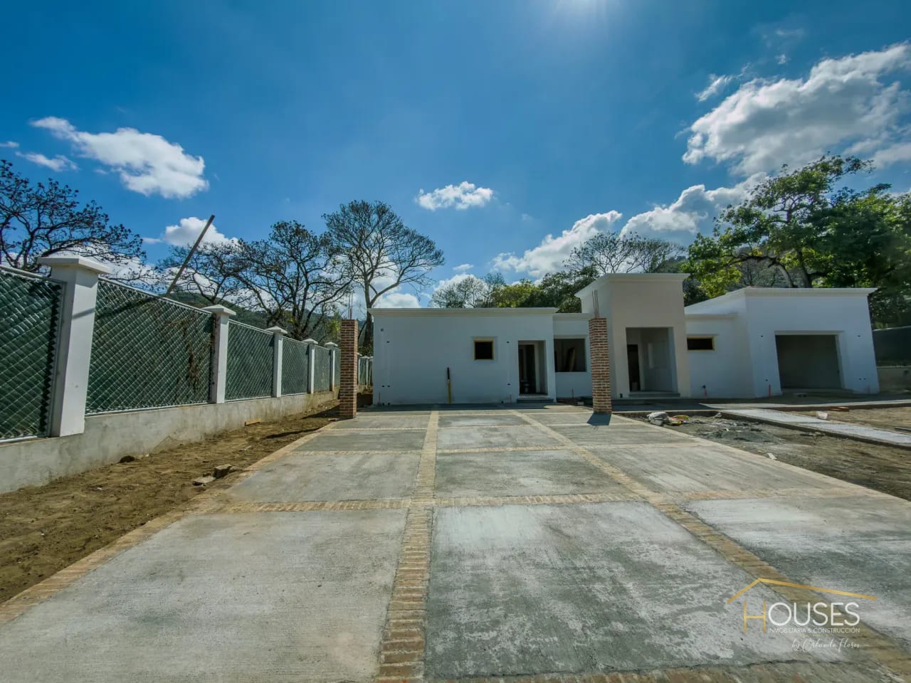 Vendo Casa en San Juan del Obispo, Sacatepéquez — Casa en Venta en Antigua, Sacatepéquez — foto 1 de 17