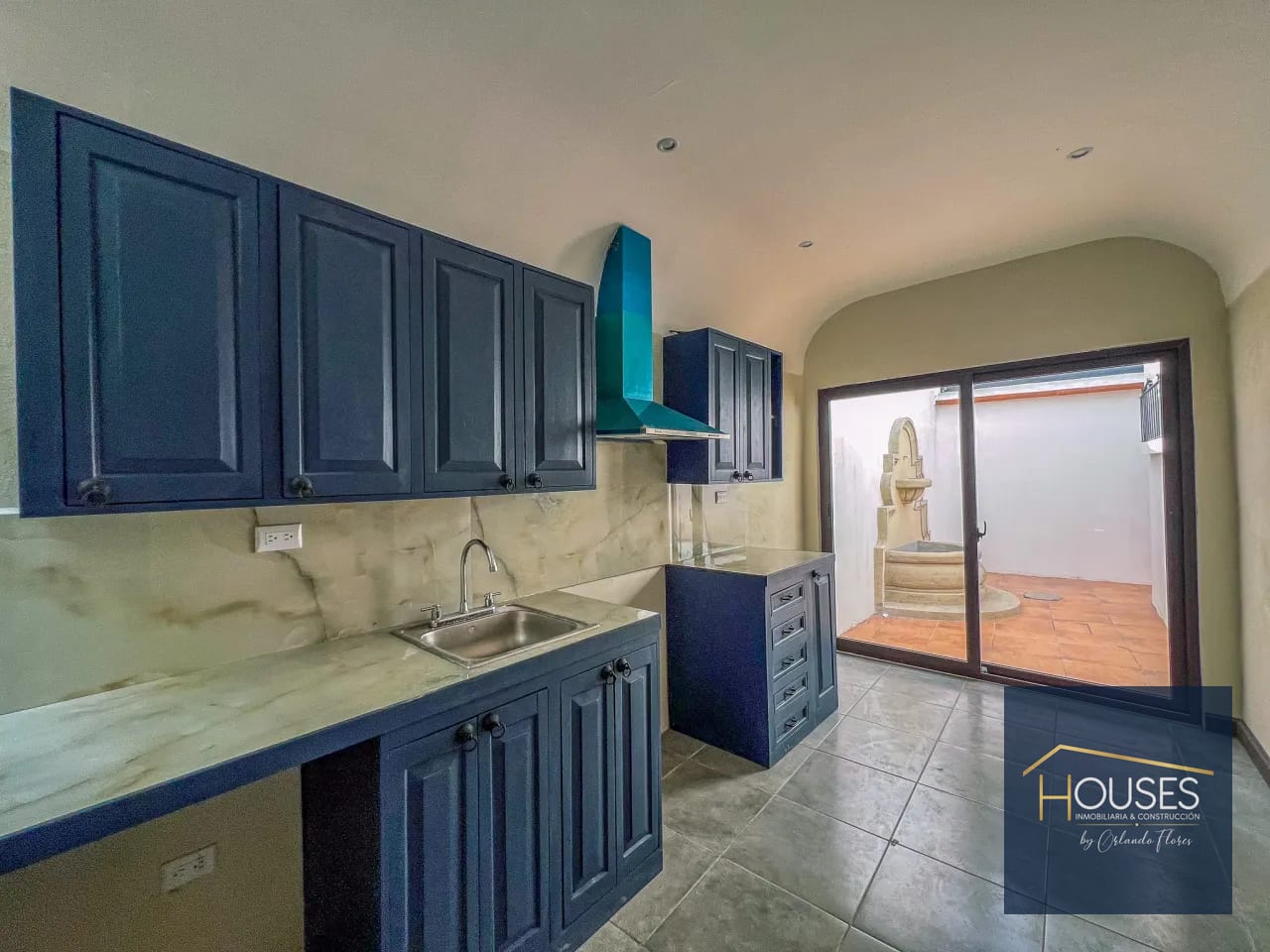 Vendo Casa en El Panorama, Antigua Guatemala — Casa en Venta en Antigua, Sacatepéquez — foto 2 de 17