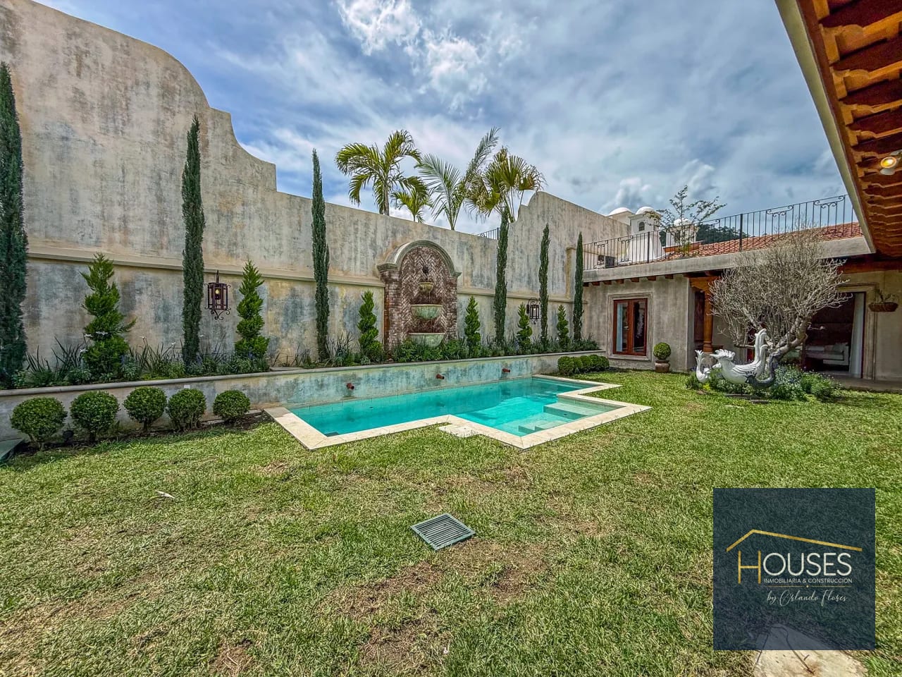 Vendo Casa de esquina en Paseo Antigua, Antigua Guatemala — Casa en Venta en Antigua, Sacatepéquez — foto 14 de 15