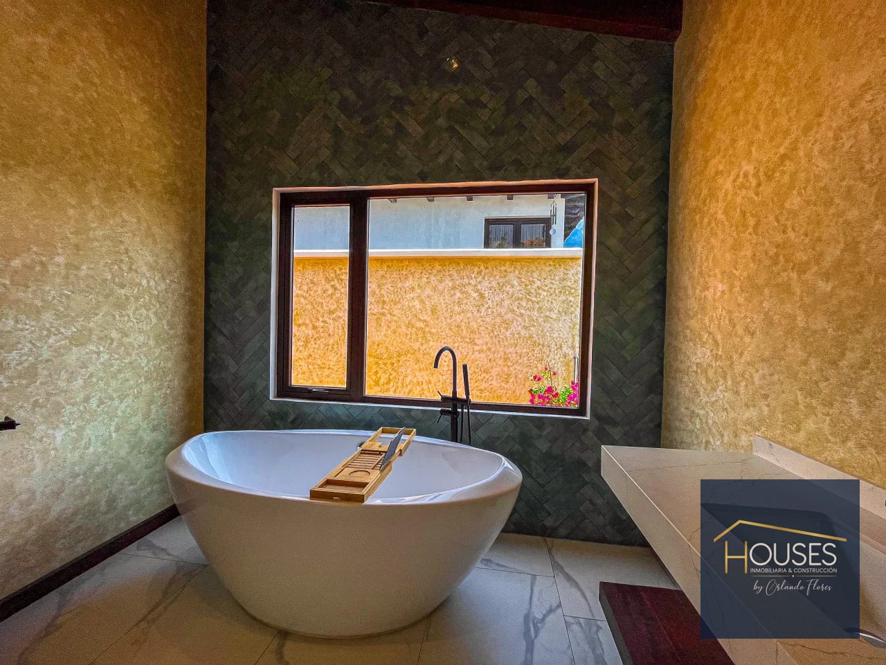 Vendo Casa en Condado del Obispo, Antigua Guatemala — Casa en Venta en Antigua, Sacatepéquez — foto 13 de 15