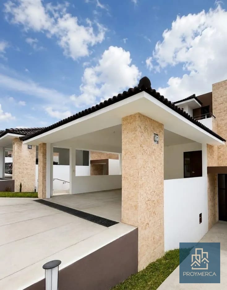 Casa rodeado de áreas verdes en alquiler, Condominio La Reserva II, Lomas de San Isidro, Zona 16 — Apartamento en Alquiler en Zona 16, Guatemala, Ciudad — foto 1 de 11