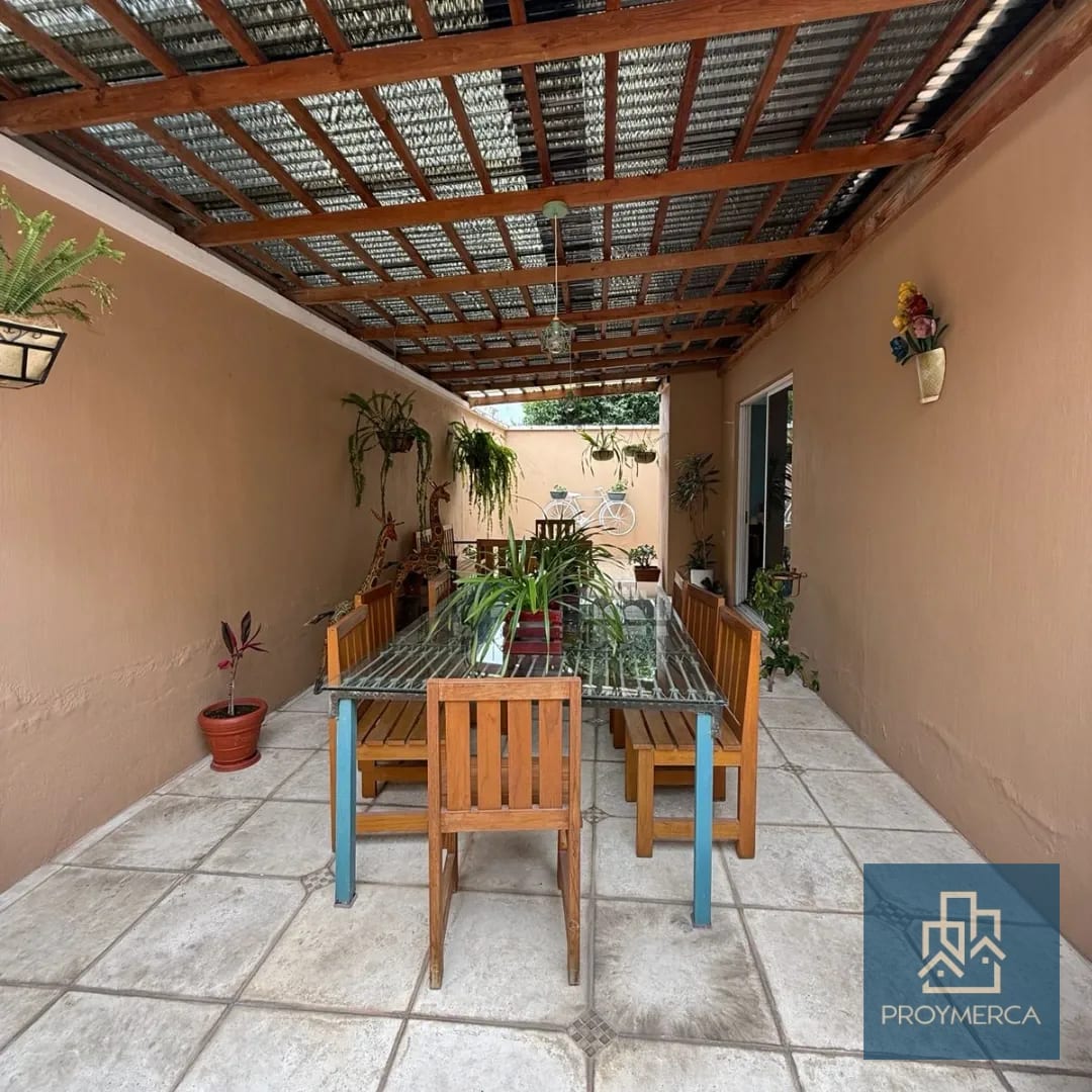 Casa en Venta, Residenciales Jardines de San Isidro, Zona 16 — Casa en Venta en Jardines de San Isidro, Zona 16, Guatemala, Ciudad — foto 11 de 13