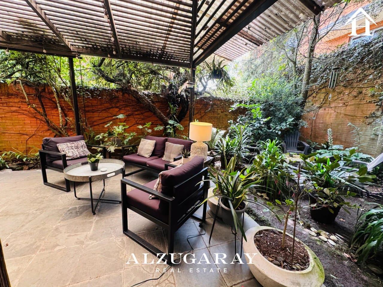 Casa en Venta con Amplio Jardín 3 Hab.| Condominio Exclusivo CAES — Casa en Venta en Carretera a El Salvador, Guatemala, Ciudad — foto 7 de 12