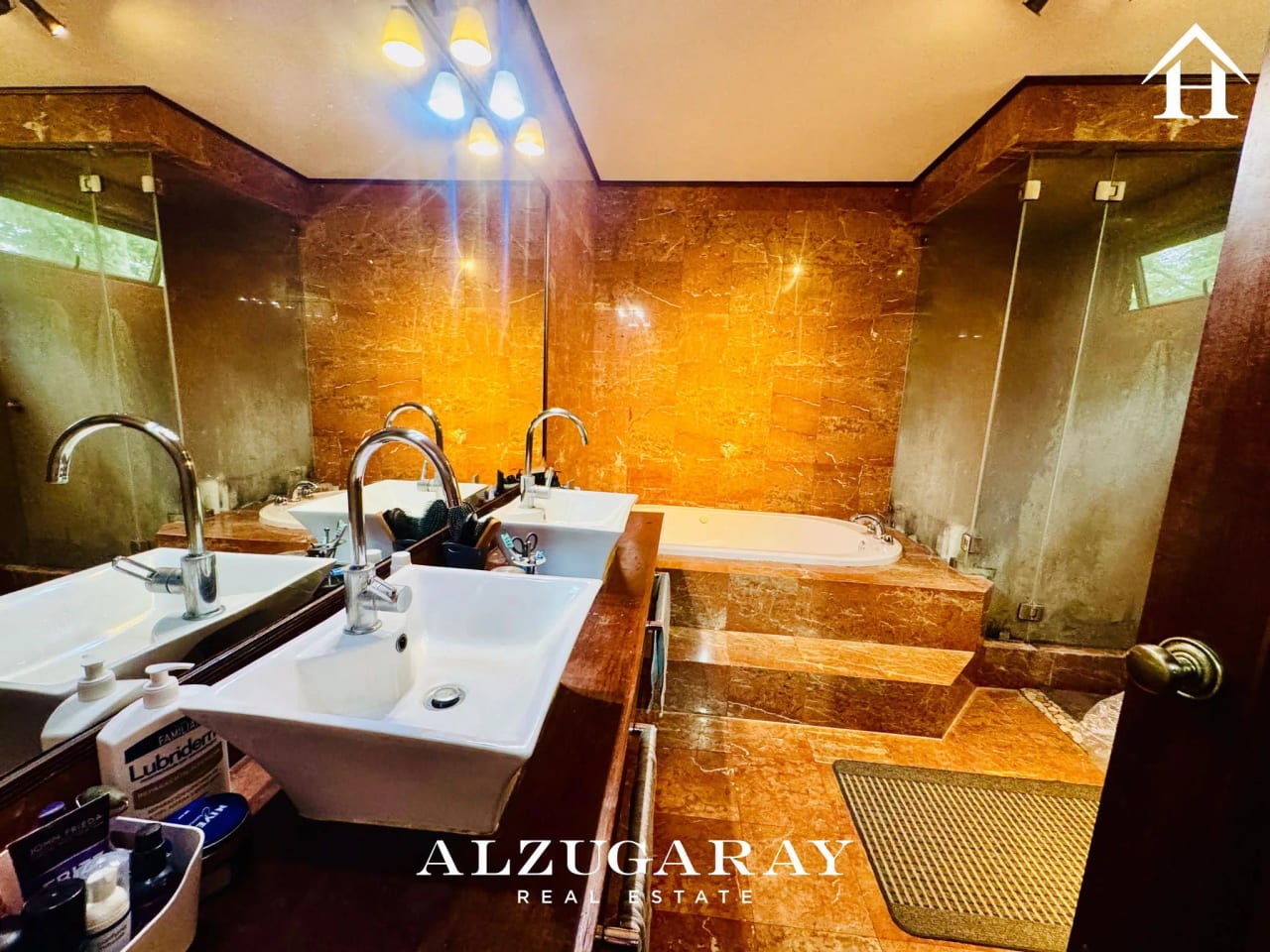 Casa en Venta con Amplio Jardín 3 Hab.| Condominio Exclusivo CAES — Casa en Venta en Carretera a El Salvador, Guatemala, Ciudad — foto 11 de 12