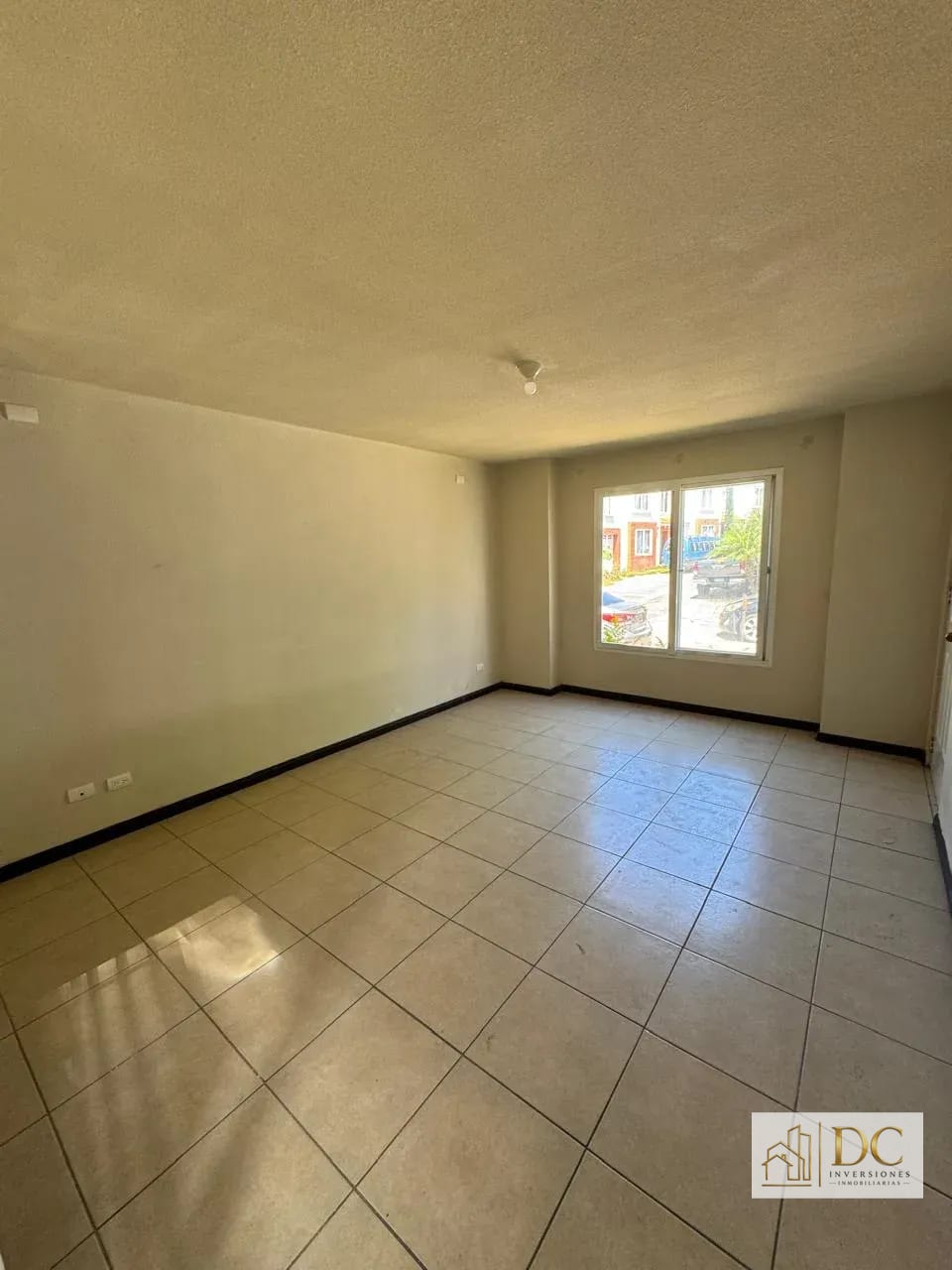 📍 Casa en Venta – 3 Hab + Jardín Amplio | las Luces | KM. 13.5 CAES — Casa en Venta en Las Luces, Carretera a El Salvador, Guatemala, Ciudad — foto 4 de 11