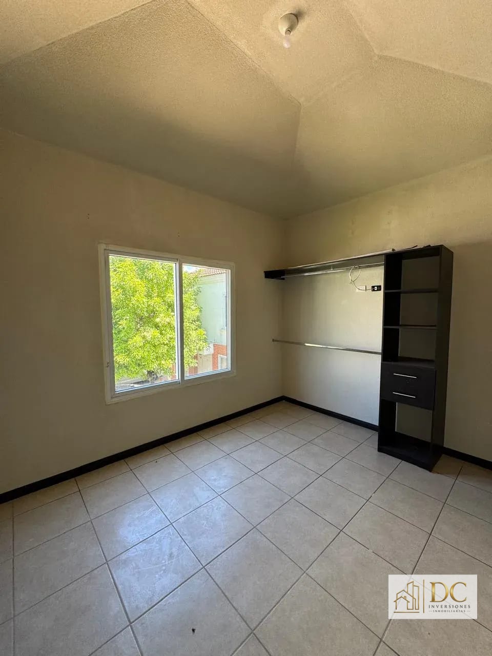 📍 Casa en Venta – 3 Hab + Jardín Amplio | las Luces | KM. 13.5 CAES — Casa en Venta en Las Luces, Carretera a El Salvador, Guatemala, Ciudad — foto 7 de 11
