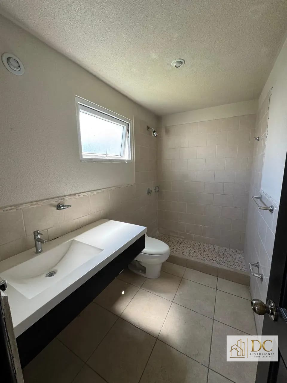 📍 Casa en Venta – 3 Hab + Jardín Amplio | las Luces | KM. 13.5 CAES — Casa en Venta en Las Luces, Carretera a El Salvador, Guatemala, Ciudad — foto 10 de 11