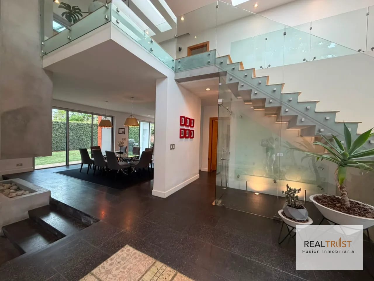 Casa en Venta las Luces KM 13 CAES — Casa en Venta en Las Luces, Carretera a El Salvador, Guatemala, Ciudad — foto 12 de 17