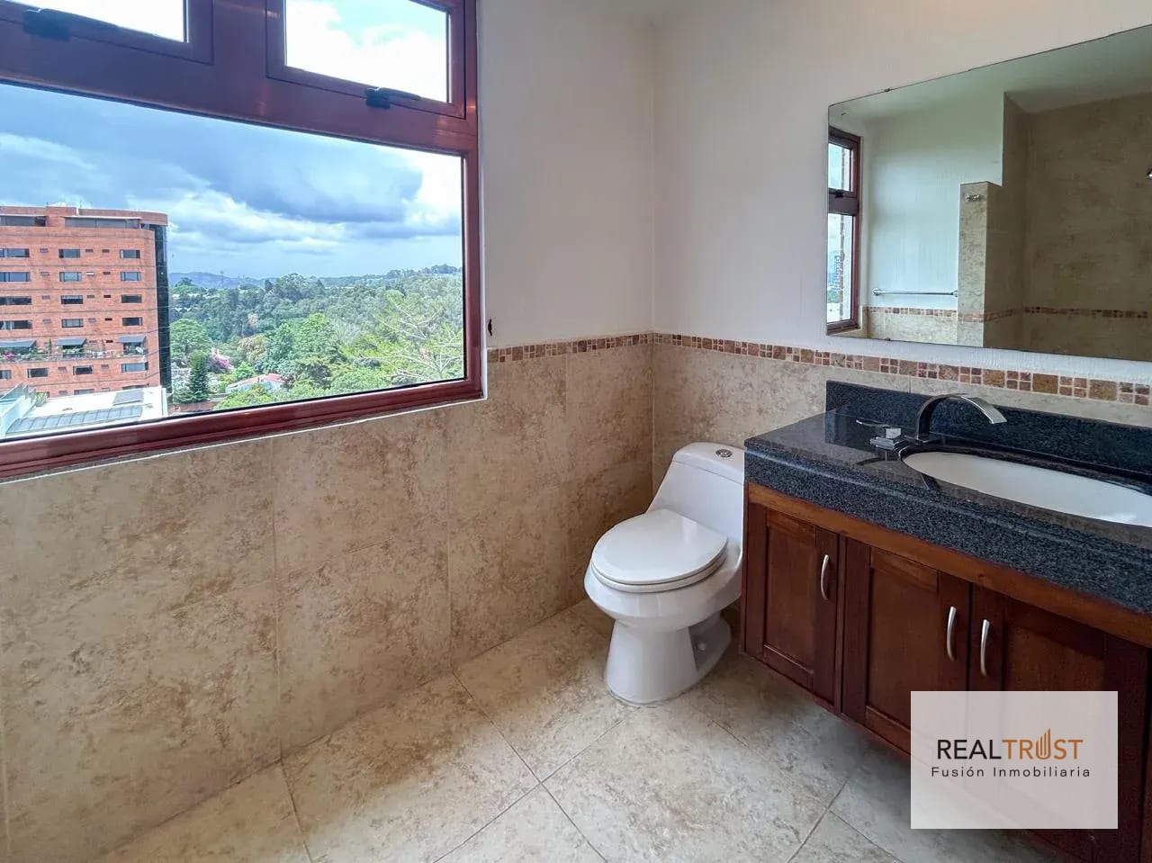 En venta lindo Penthouse de 2 niveles Zona 15, Vista Hermosa 1 — Apartamento en Venta en Zona 15, Guatemala, Ciudad — foto 11 de 16