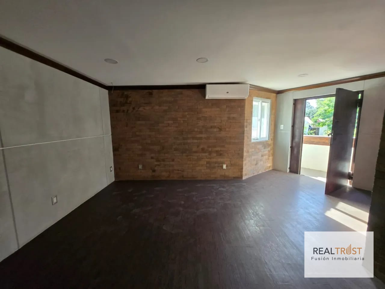 Casa en renta Oakland zona 10 — Casa en Alquiler en Zona 10, Guatemala, Ciudad — foto 9 de 10
