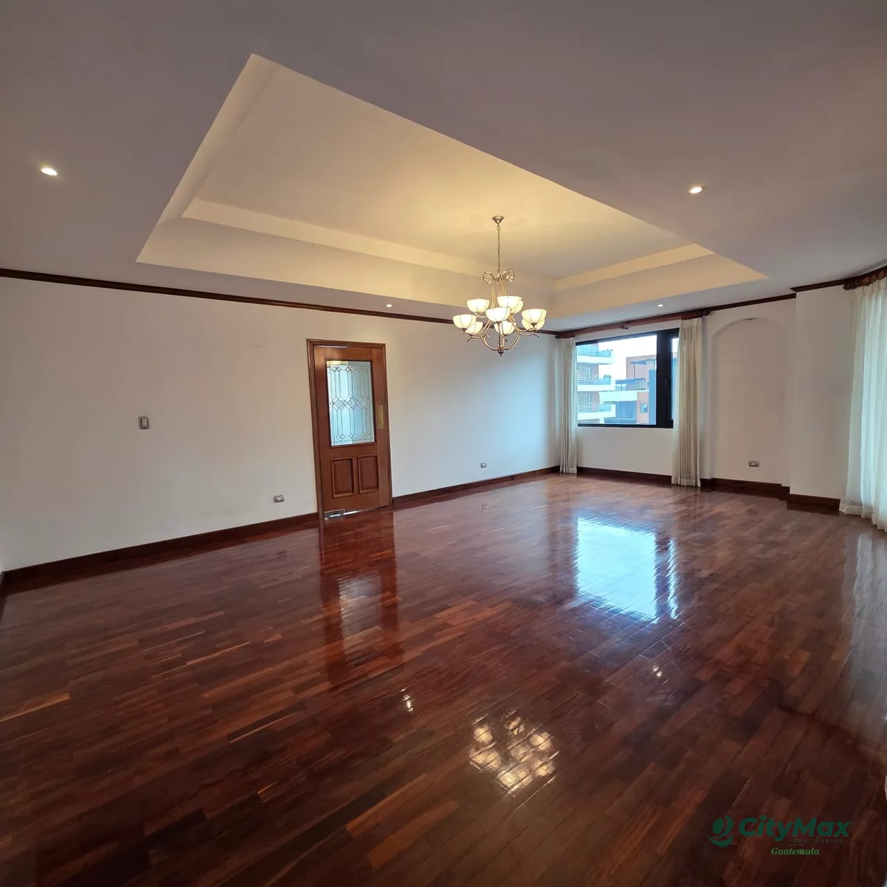 Penthouse en Venta zona 10 cerca de La Estación — Apartamento en Venta en Torre Castelar, Zona 10, Guatemala, Ciudad — foto 5 de 13