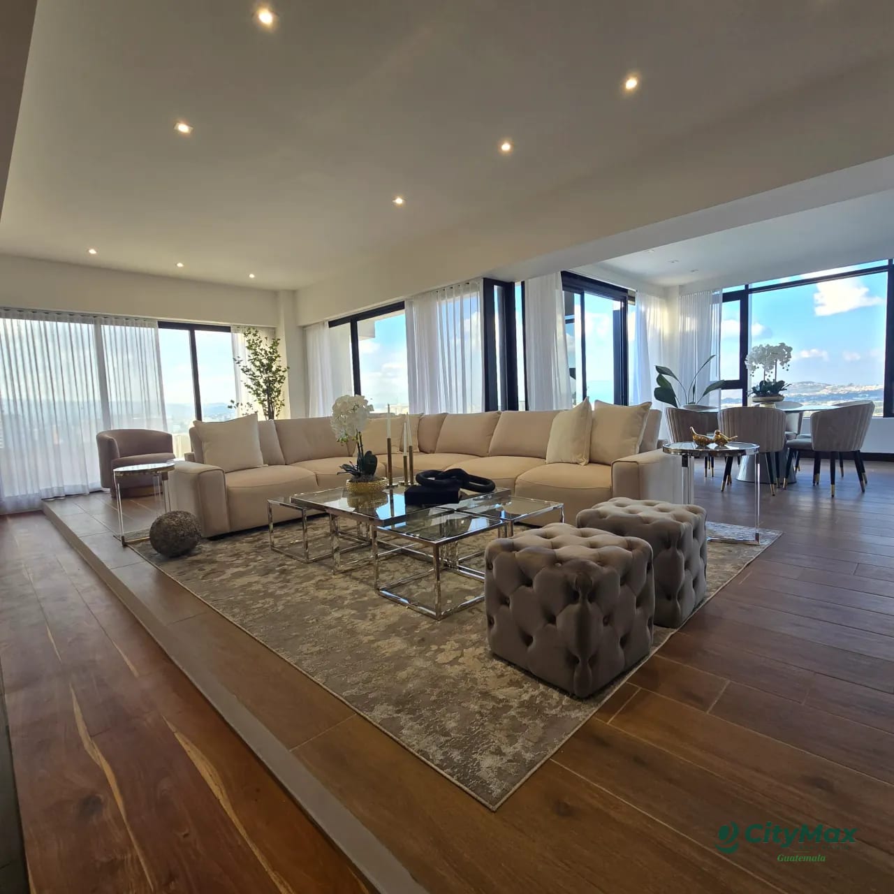 Penthouse de lujo Amueblado en Venta Zona 10 Guatemala — Apartamento en Venta en Milenia, Zona 10, Guatemala, Ciudad — foto 1 de 15
