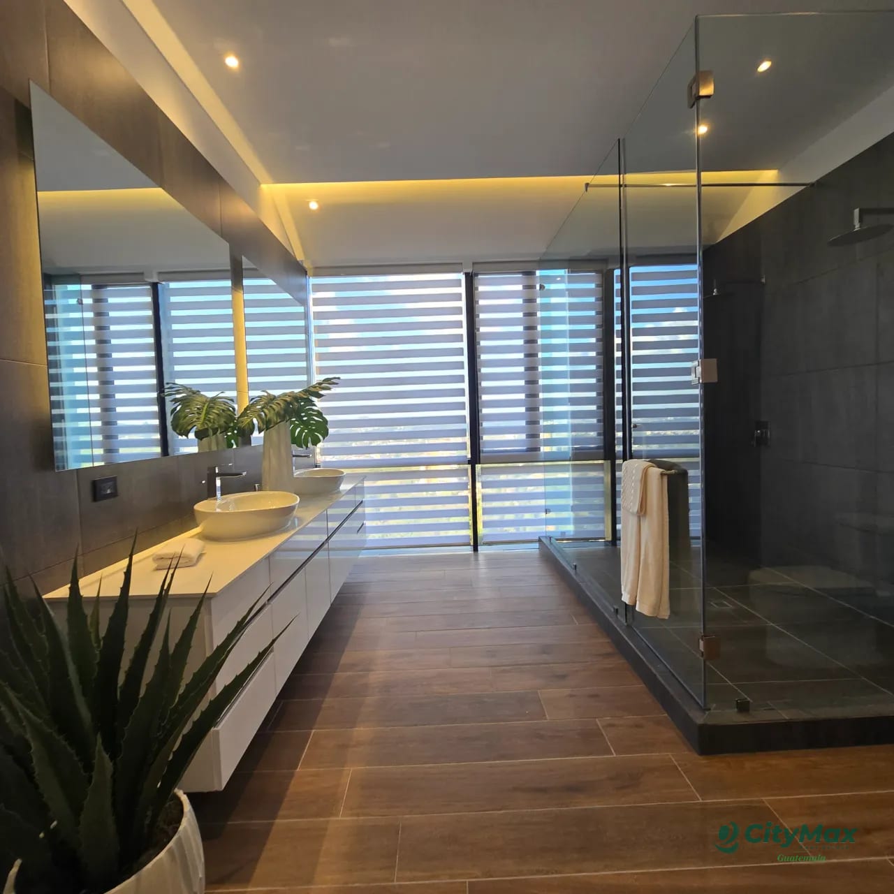 Penthouse de lujo Amueblado en Venta Zona 10 Guatemala — Apartamento en Venta en Milenia, Zona 10, Guatemala, Ciudad — foto 12 de 15
