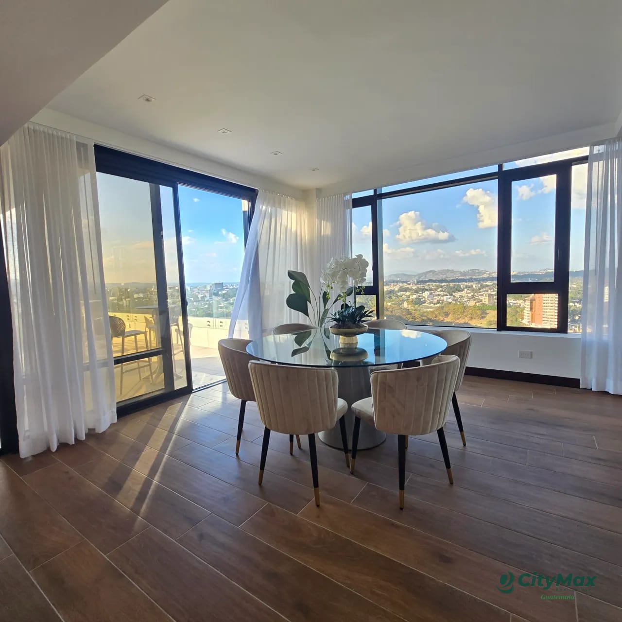 Penthouse de lujo Amueblado en Venta Zona 10 Guatemala — Apartamento en Venta en Milenia, Zona 10, Guatemala, Ciudad — foto 5 de 15